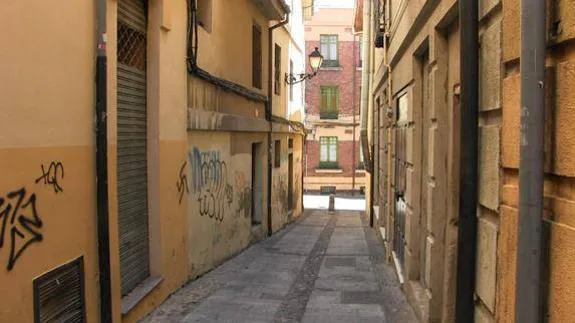 Imagen de la calle Mulacín en el casco histórico de la ciudad.