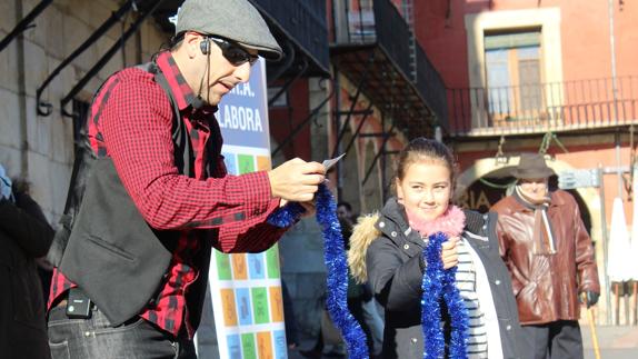 El ilusionismo llega a la plaza Mayor.