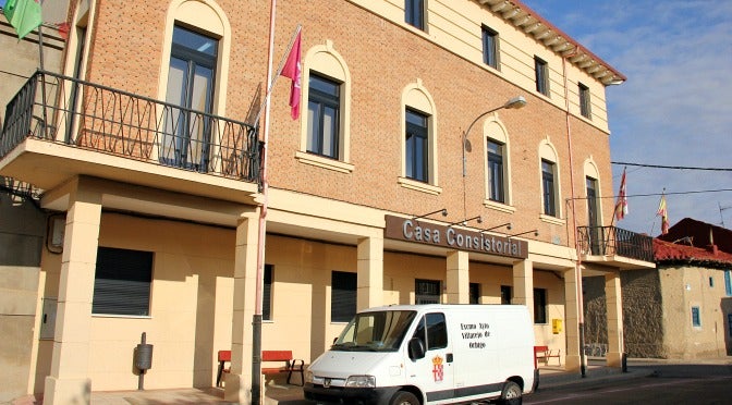 Fachada del consistorio de Villarejo de Órbigo.