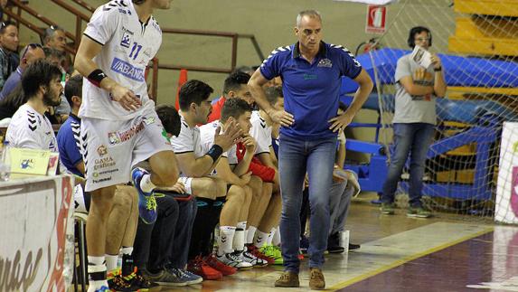Guijosa, durante un encuentro del Ademar.
