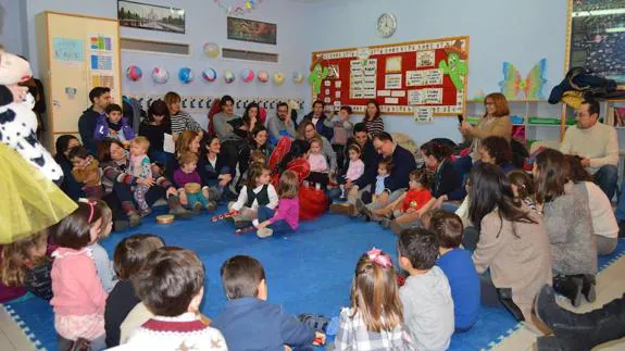 El taller de música del Peñacorada fue destinado a los niños.