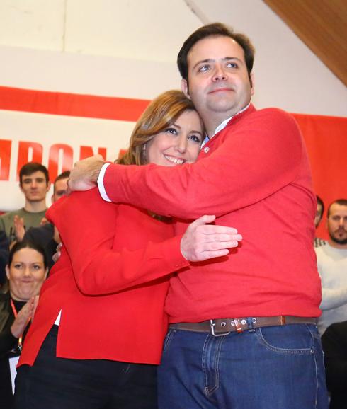 Susana Díaz y Tino Rodríguez en un acto en Camponaraya. 