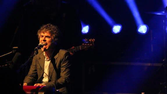 Iván Ferreiro, durante su concierto en Espacio Vías.  