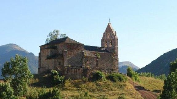 Iglesia de San Vicente, de la localidad leonesa de Torre de Babia.