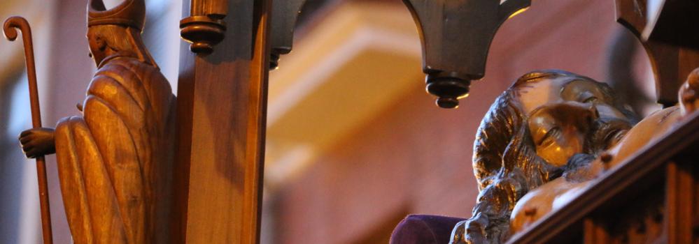 El Santo Sepulcro ante la Catedral de León.