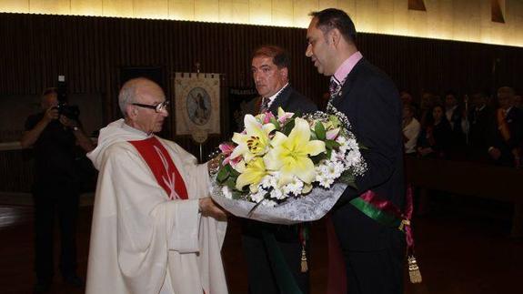 Los alcaldes del Voto, durante la ofrenda en un año anterior. 