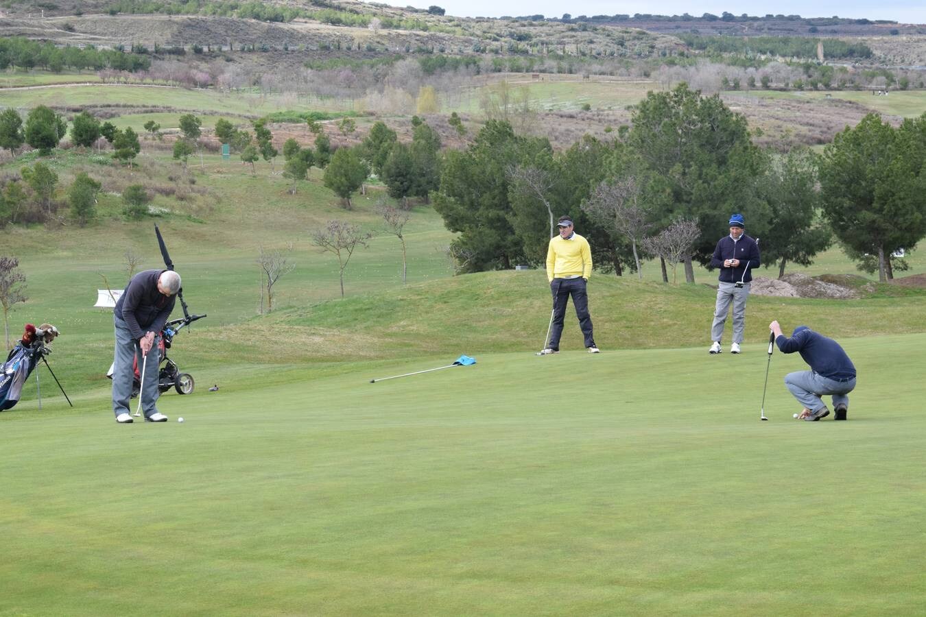 Fotos de los jugadores durante la tercera cita de la Liga de Golf y Vino.