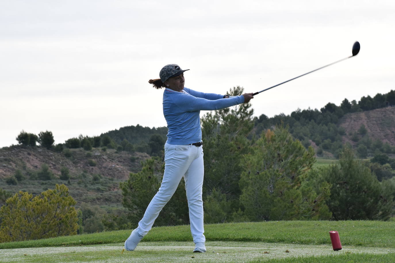 Los participantes el el torneo Bodegas Marco Real de la Liga de Golf y Vino disfrutaron de un gran día de golf en El Campo de Logroño.