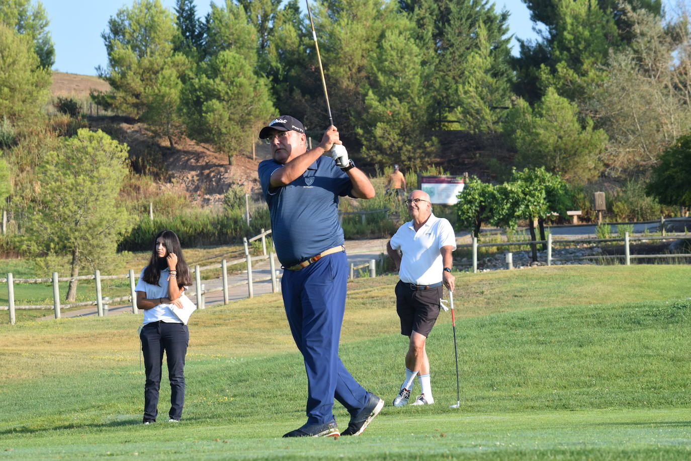 Los participantes en el torneo de patrocinadores de la Liga de Golf y Vino disfrutaron de un gran día de golf en El Campo de Logroño. 