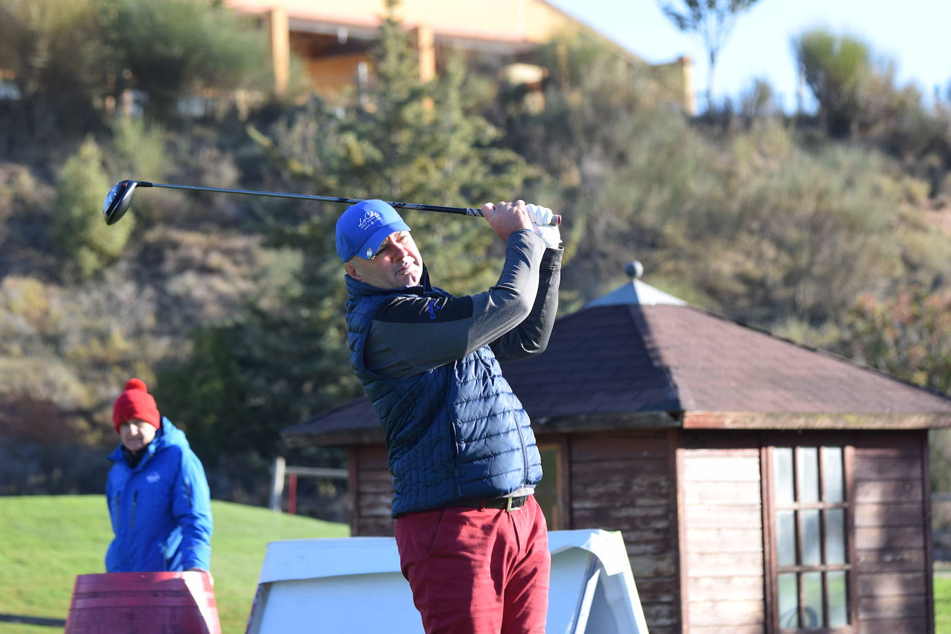 Los participantes en el torneo Finca Valpiedra, de la Liga de Golf y Vino, disfrutaron de un gran día en El Campo de Logroño.