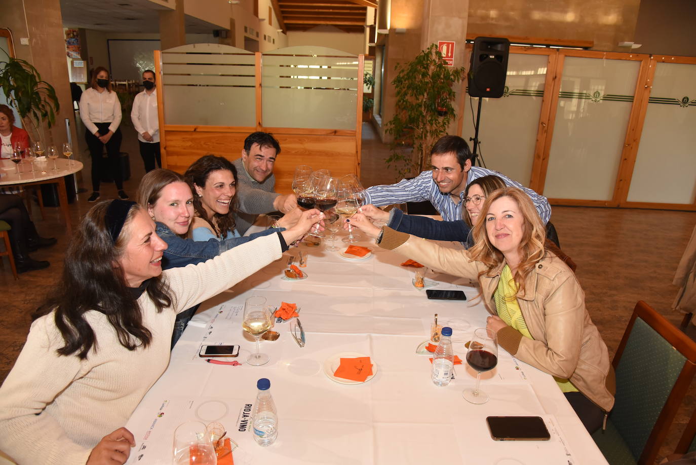 Fotos: Cata de vinos de Finca Valpiedra en el Torneo Golf Rioja&amp;Vino