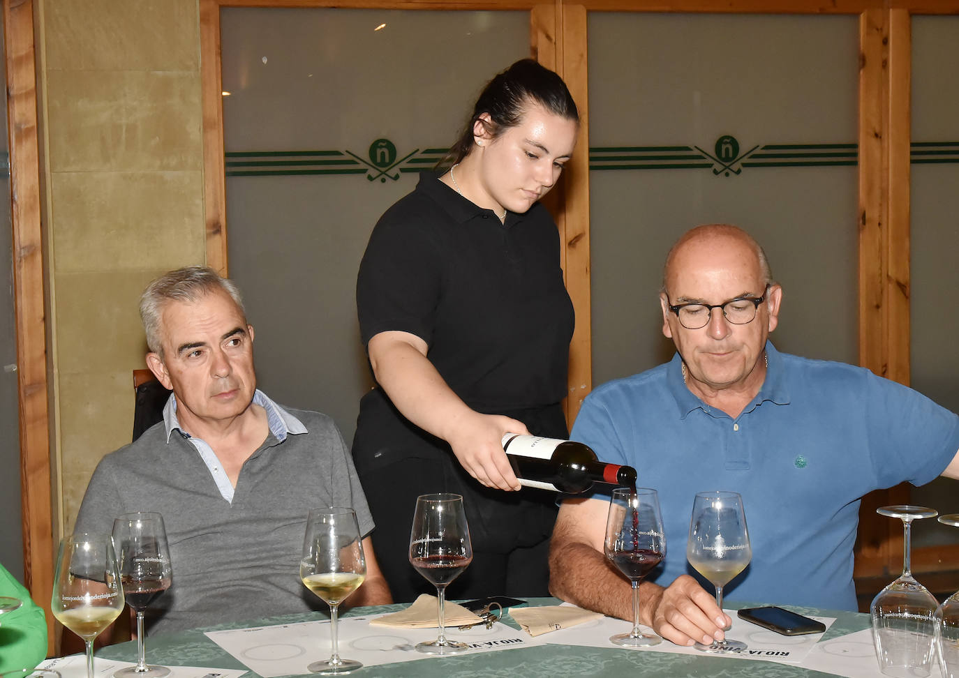 Cata de Montecillo en Toneos de Golf Rioja y Vino