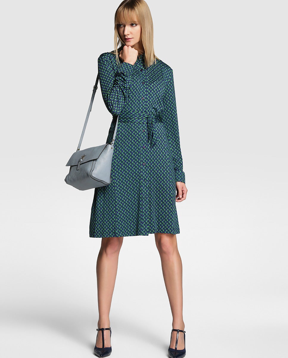 Vestido camisero de estilo retro, rebajado de 59.99 a 29.99€.