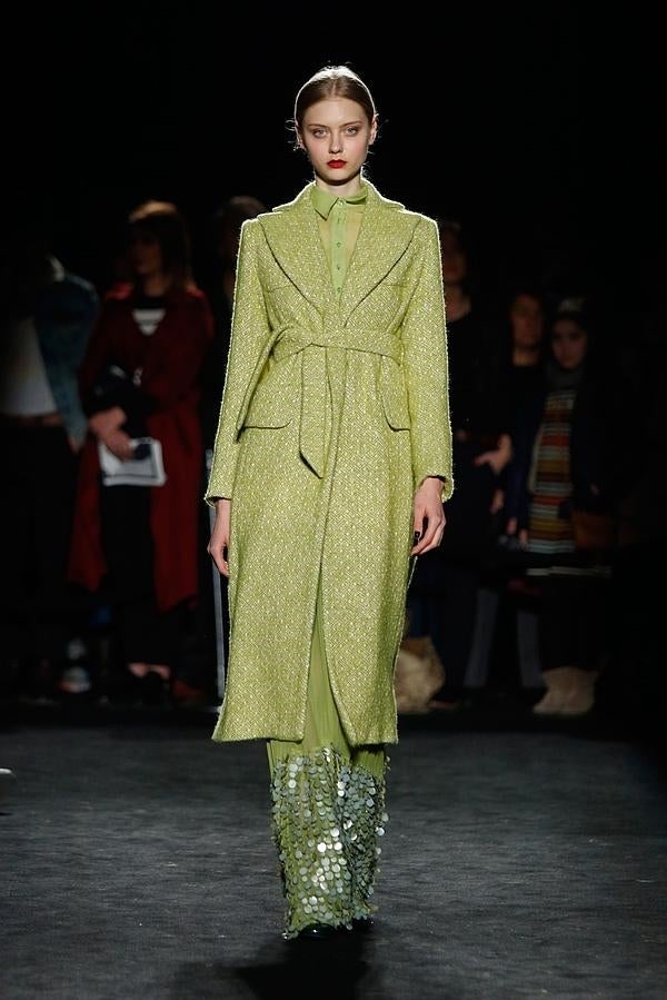 En color verde, una de las propuestas que se han visto sobre la pasarela catalana