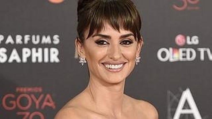 Fotos: Premios Goya 2016: Penélope Cruz confía en Versace