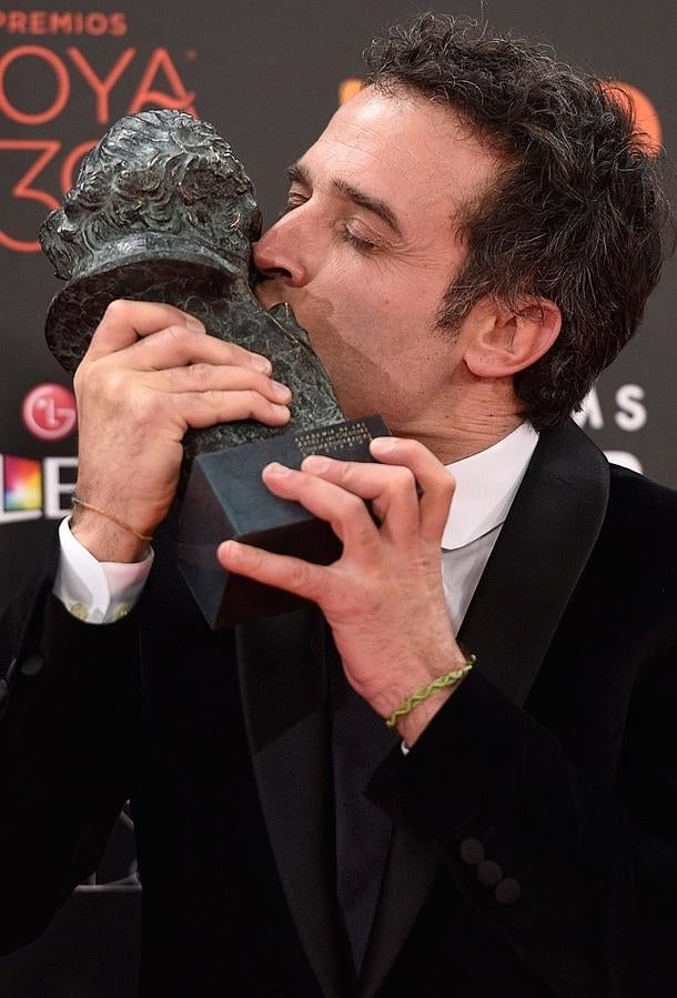 DanielGuzmán, Mejor director novel por 'A cambio de nada'.