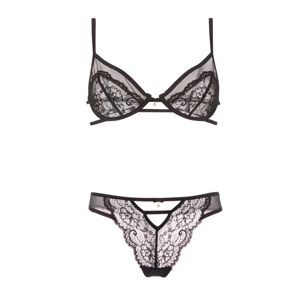 En Primark también puedes encontrar sensuales propuestas como esta en color negro