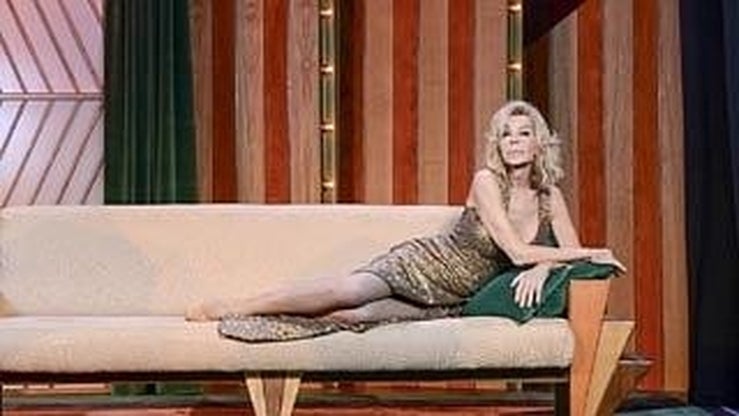 Fotos: Bibiana Fernández posa para 'Corazón TVE' en el teatro