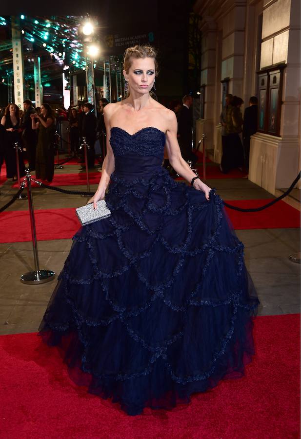 La actriz a su llegada a la alfombra roja desplegada en Londres