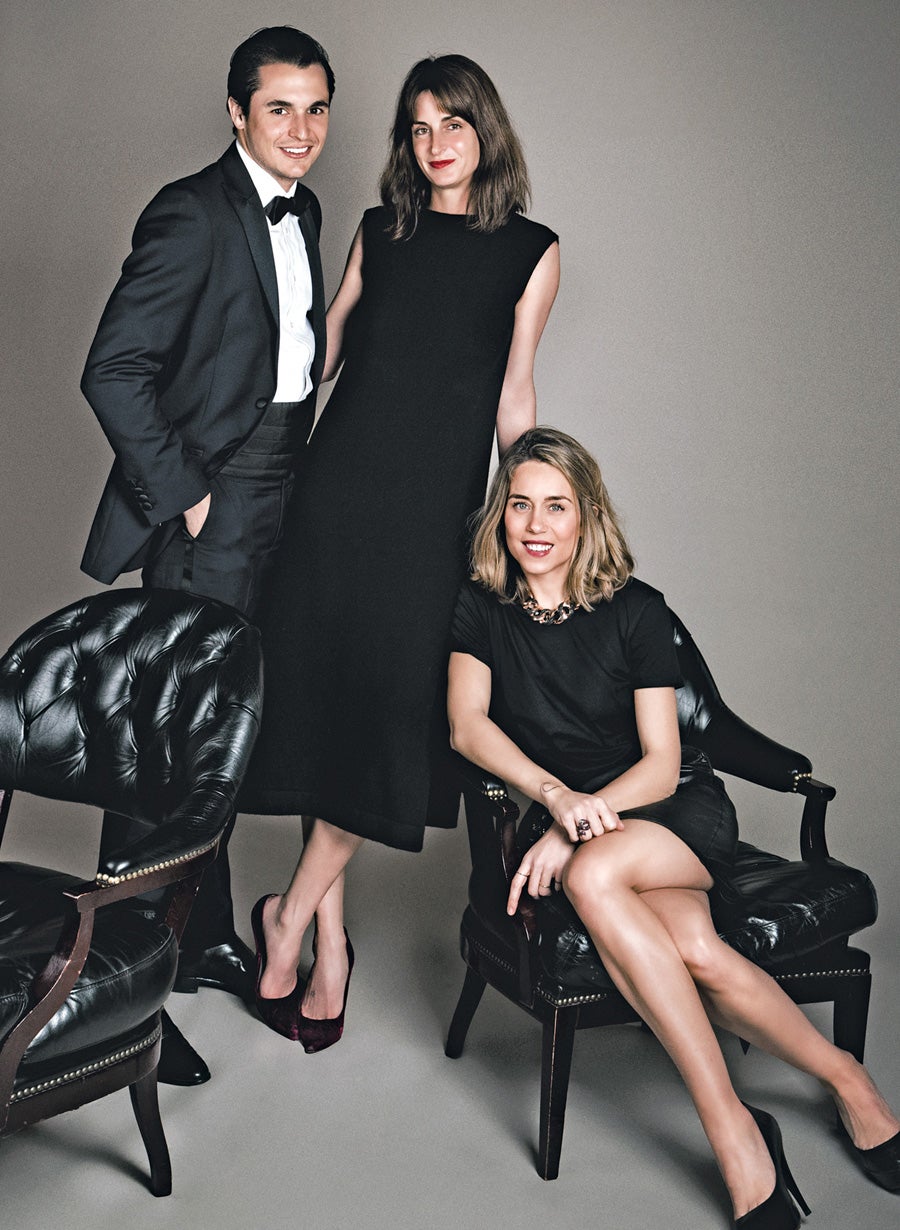 Juan Suárez, director creativo de Aristocrazy, con María Fitz-James y Costanza Manfredi.