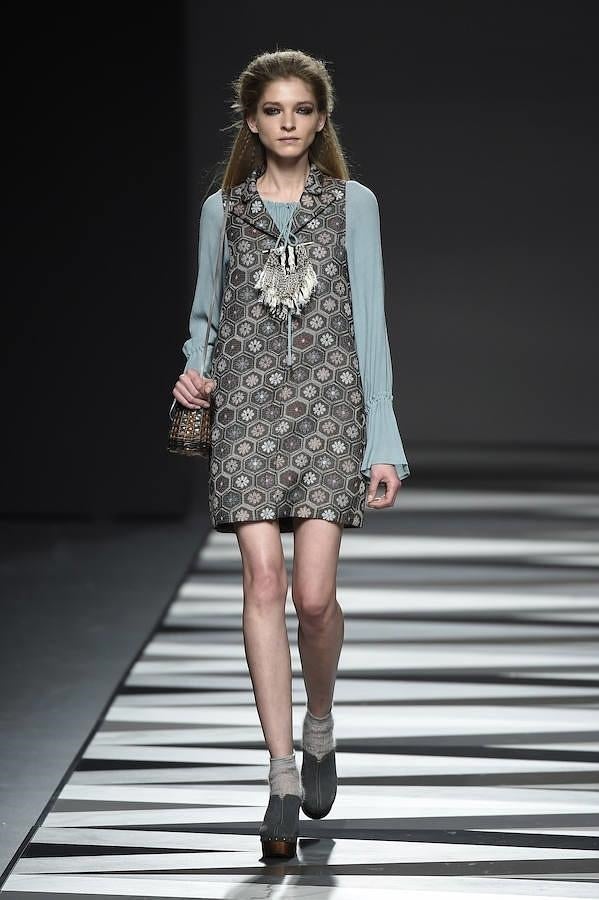 Pichi estampado con blusa a juego.