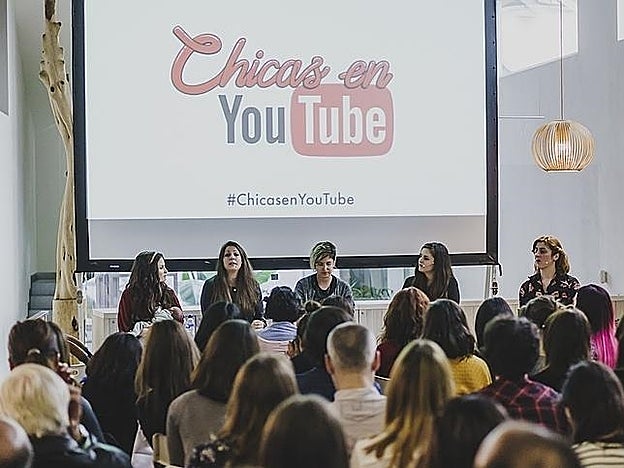 Cuatro de las 'youtubers' más influyentes de nuestro país: Verdelis, Bolli, Mellow y Andrea Compton.