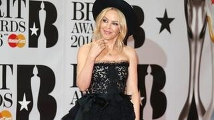 Fotos: Los looks más sexys y llamativos de los Brit Awards 2016