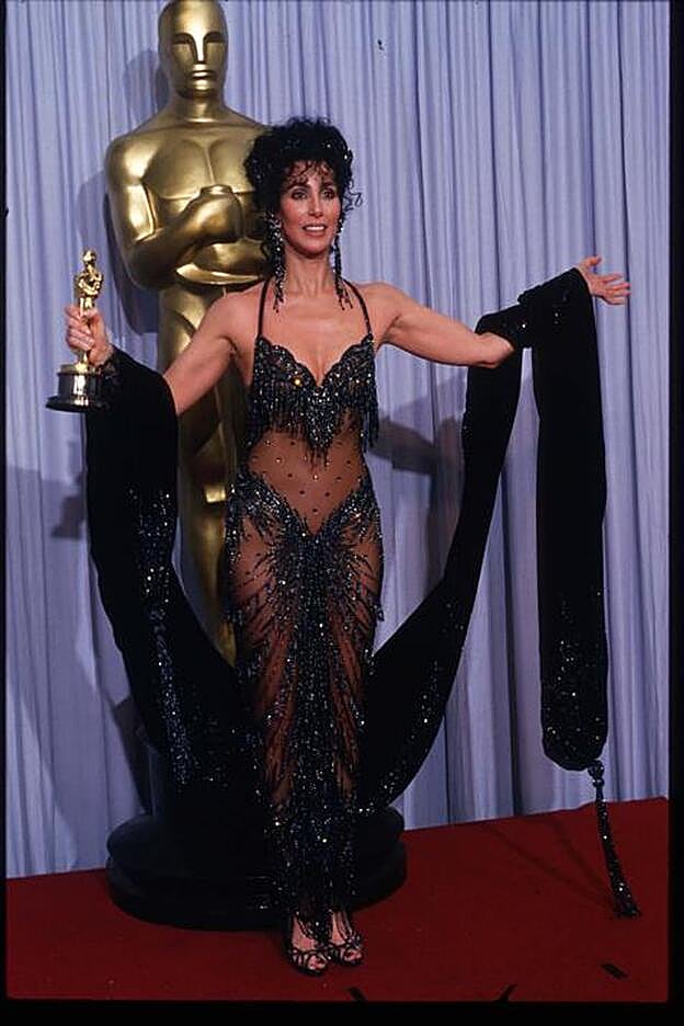 El look de Cher en los Oscar de 1988