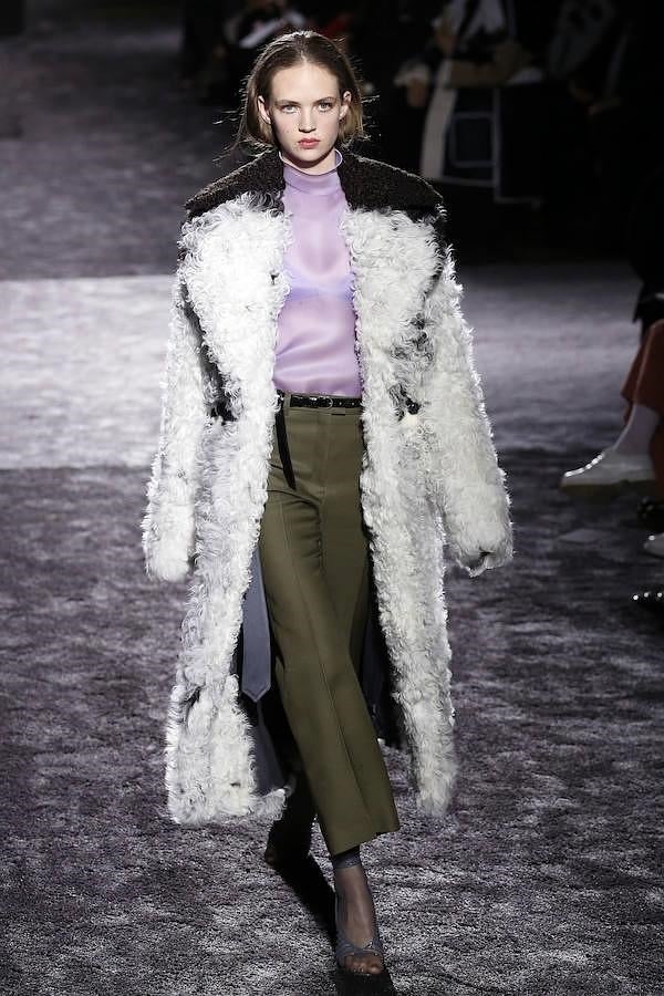 Abrigo de pelo bicolor.