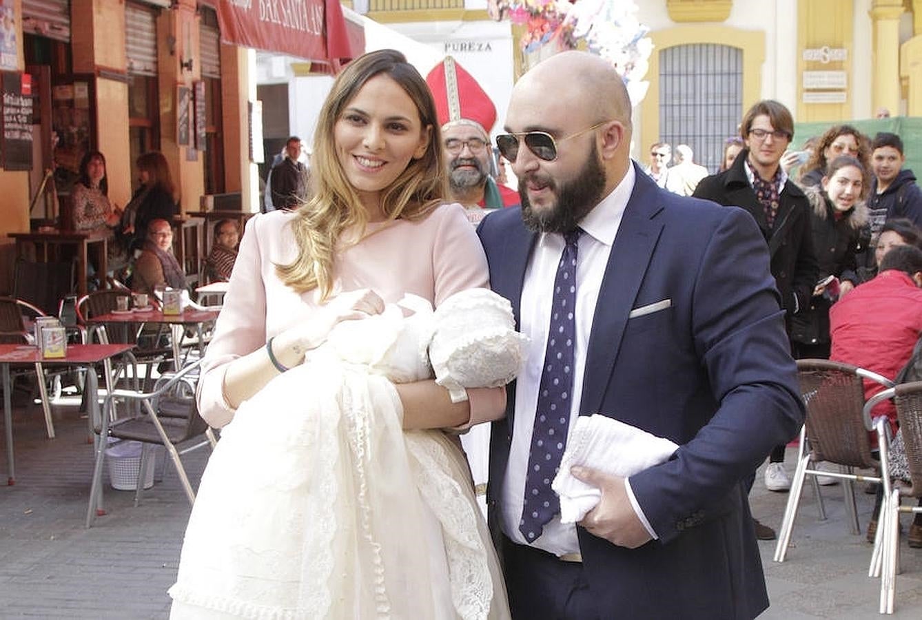 La pareja ha celebrado el bautizo de su hija Ana que nació el pasado 15 de diciembre.