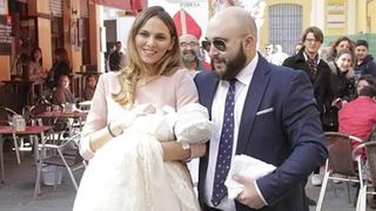 Fotos: Kiko Rivera e Irene Rosales bautizan a su hija