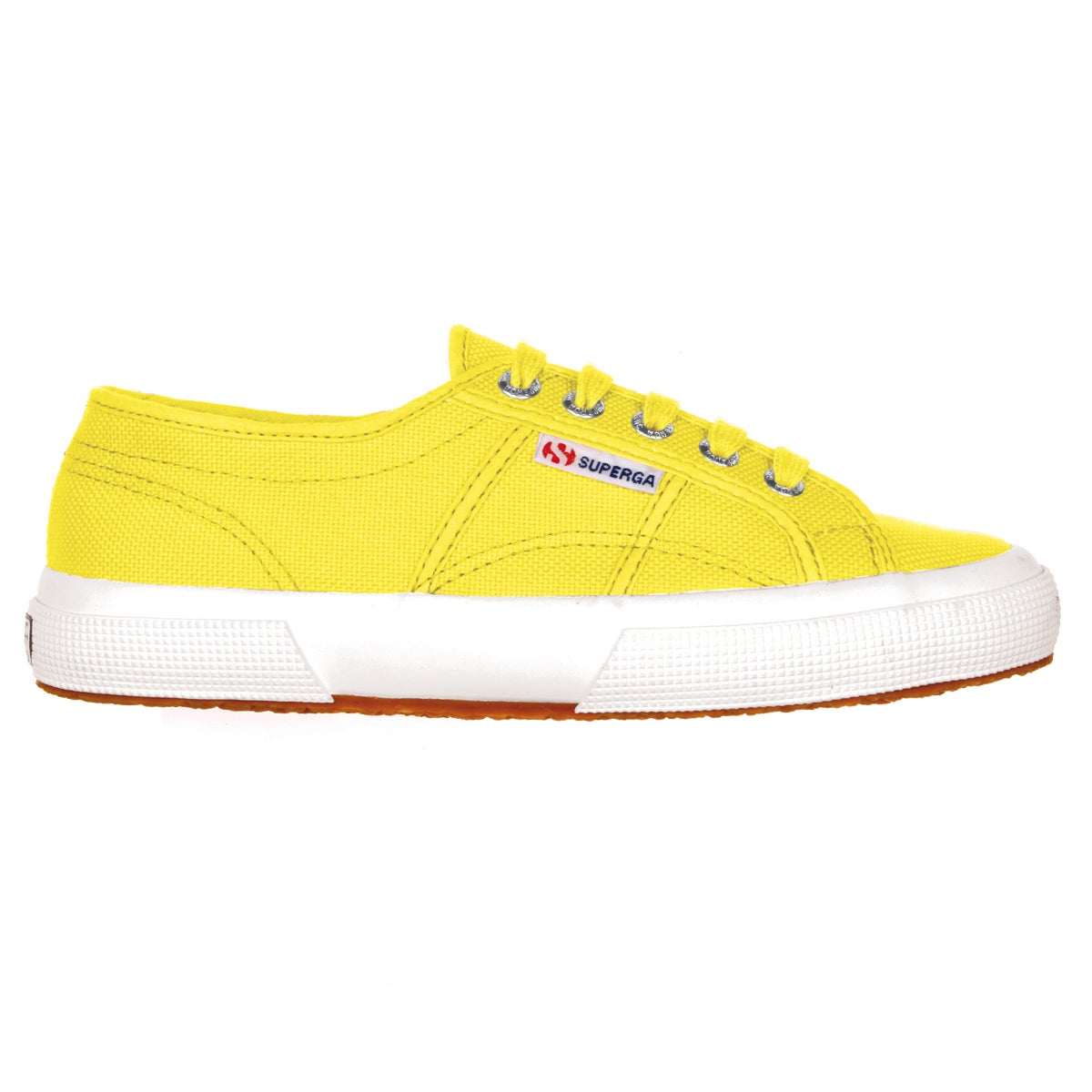 El modelo clásico de la firma, en el color de moda.