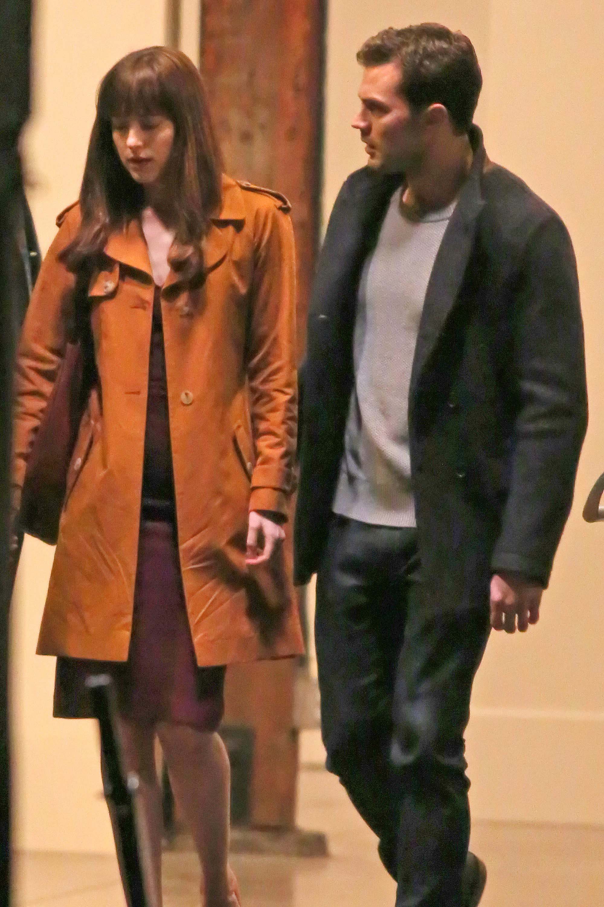 En '50 Sombras nás Oscuras' veremos a una Anastasia Steele más estilosa y sofisticada comparada con la timidez y candor de su personaje en la primera parte de la saga.