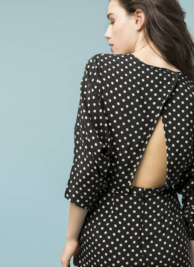 Los escotes a la espalda también aparecen en monos como este