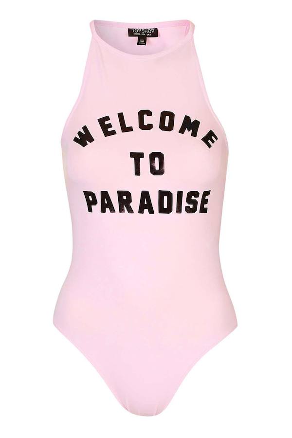 Las versiones más deportivas con mensajes estampados no dejan de aparecer (Precio: 26 euros).