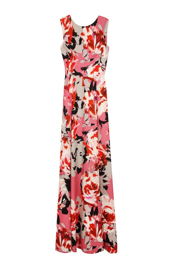 No todo tienen que ser liso para acudir como invitada a una boda. Si lo tuyo son los estampados, prueba con uno floral como el que proponen desde Dolores Promesas Heaven.