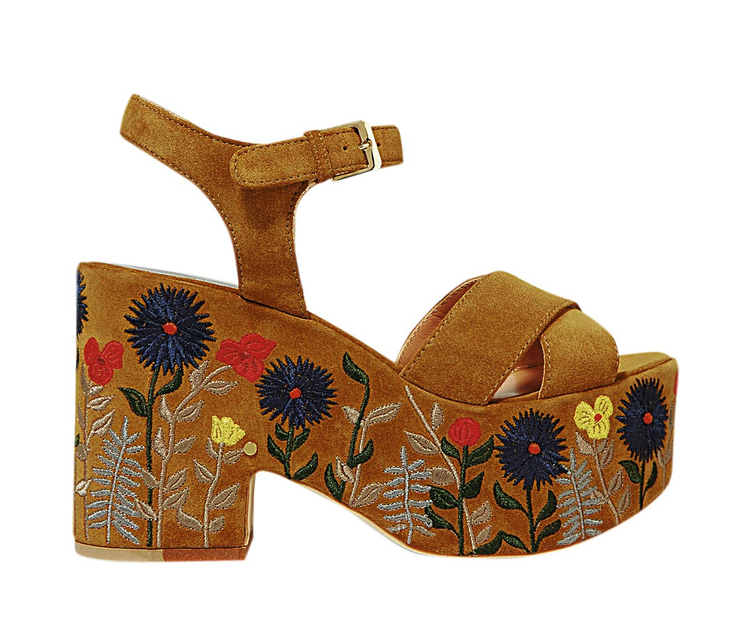 Sandalia con plataforma de Laurence Dacade (C.P.V.).