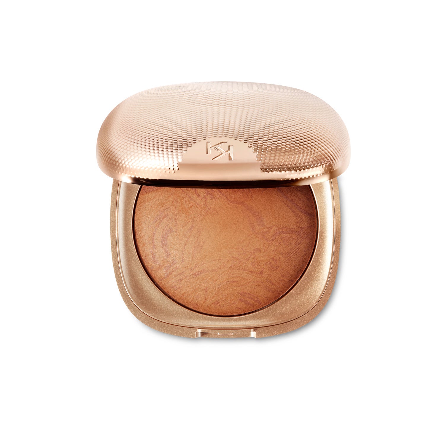 De la edición limitada de Wanderlust, maxi polvos de sol cocidos con un toque sedoso para un efecto bronceado. Disponibles en dos tonos. (22,90€).