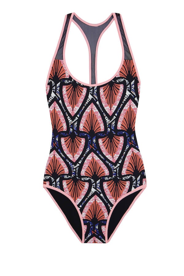 Women' Secret apuesta por la espalda nadadora y un estampado en varios colores en modelos como este (Precio: 39.95 euros).