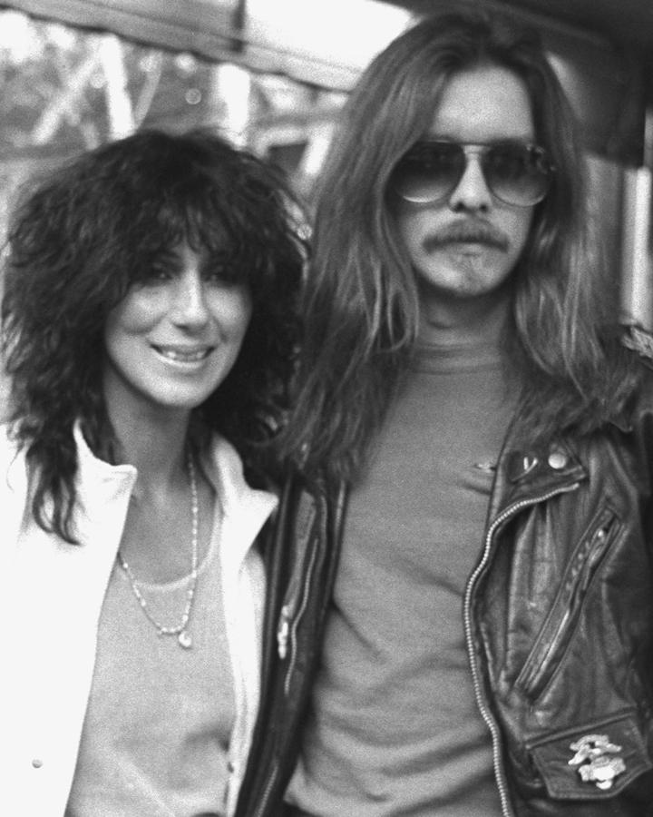 La cantante pasenado junto al guitarrista del que fue pareja.