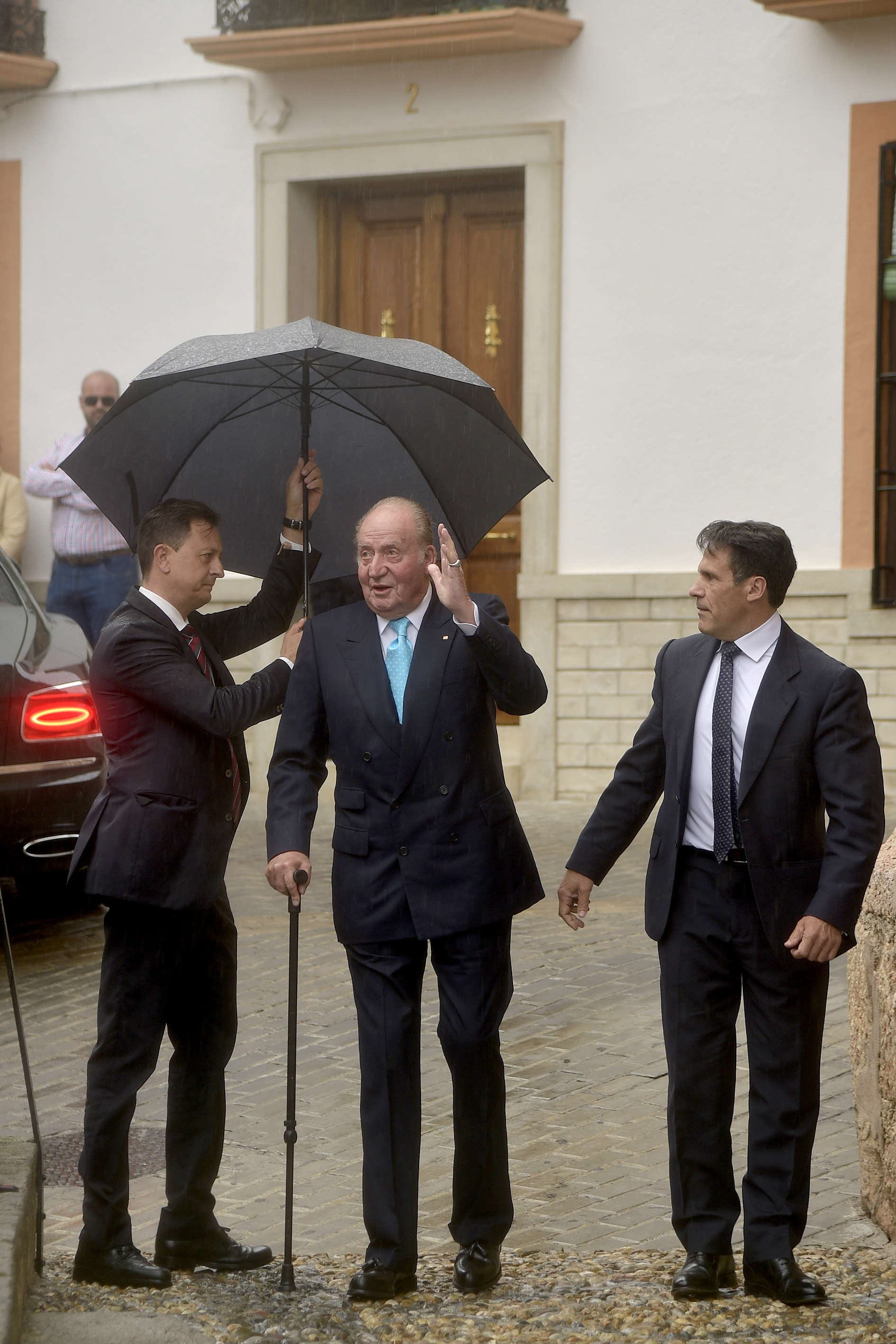 El Rey Don Juan Carlos I entrando a la ceremonia.