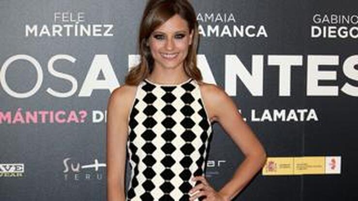 Fotos: Michelle Jenner, Amaia Salamanca y Elisa Mouliáa salvan la desastrosa alfombra roja de 'Nuestros amantes'