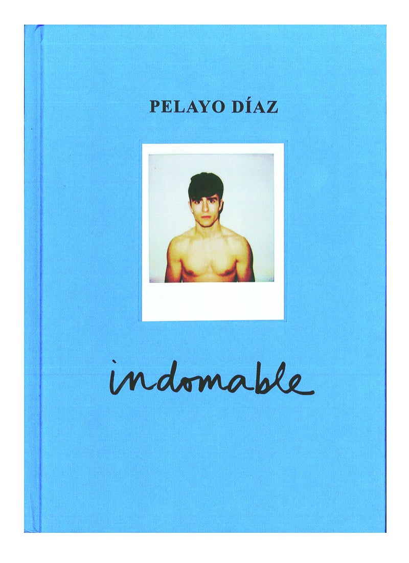Es bloguero, estilista y diseñador. Pelayo Díaz publica su primer libro: Indomable (Ed. Libros ), en el que habla de su vida desde la infancia hasta su actual trabajo en el programa Cámbiame. ¿Su lema? "Los límites no existen, somos nosotros mismos".