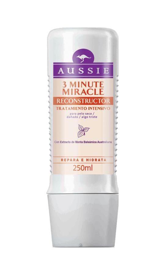 Una fórmula a base de menta balsámica australiana que ayuda a reparar las puntas abiertas y suavizar las cutículas ásperas. En solo 3 minutos te ayudará a reconstruir el pelo dañado, suavizándolo, dejándolo manejable y brillante. (8,49€).