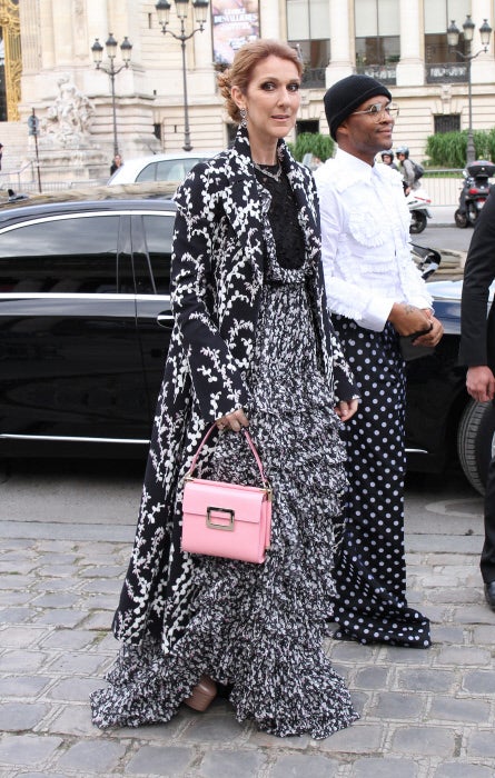 La cantante no se perdió el desfile de Giambattista Valli.