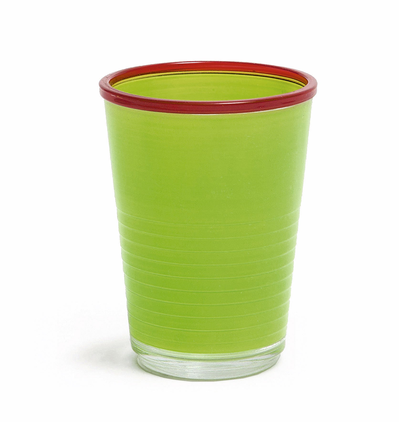 En colores ácidos, Zara Home propone una original revisión del clásico vaso de plástico. Perfecto para una fiesta. www.zarahome.com.