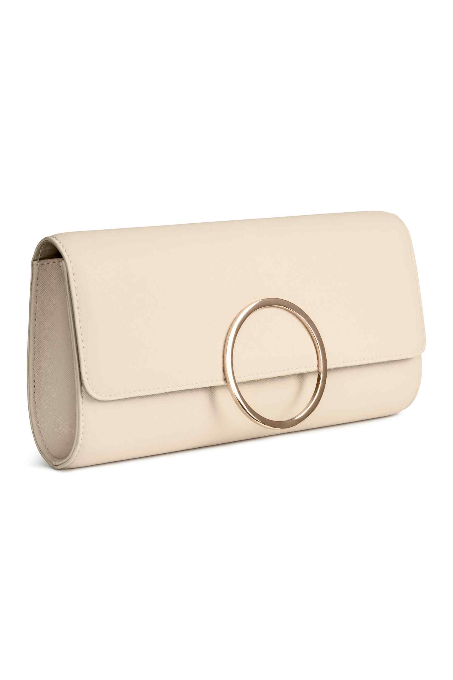 En color nude, cartera de mano de H&M (Precio rebajado de 19.99 euros a 9.99 euros)