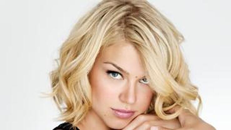 Fotos: Bob rizado: 10 versiones del peinado más cómodo del verano