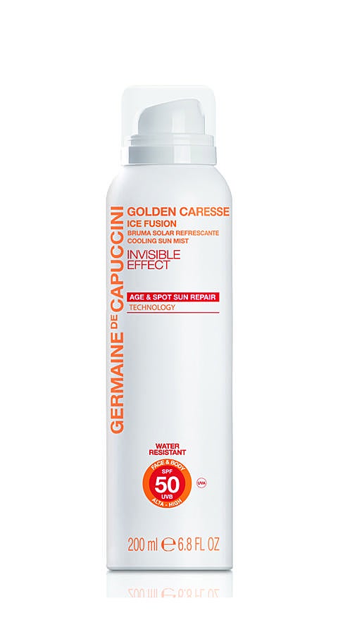 Bruma Solar refrescante con efecto invisible que proyecta sobre la piel la más avanzada tecnología solar. Textura aérea que mantiene la piel, tanto del rostro como del cuerpo, hidratada. Agradable sensación de frescor, suavidad y bienestar para toda la familia. (34€).