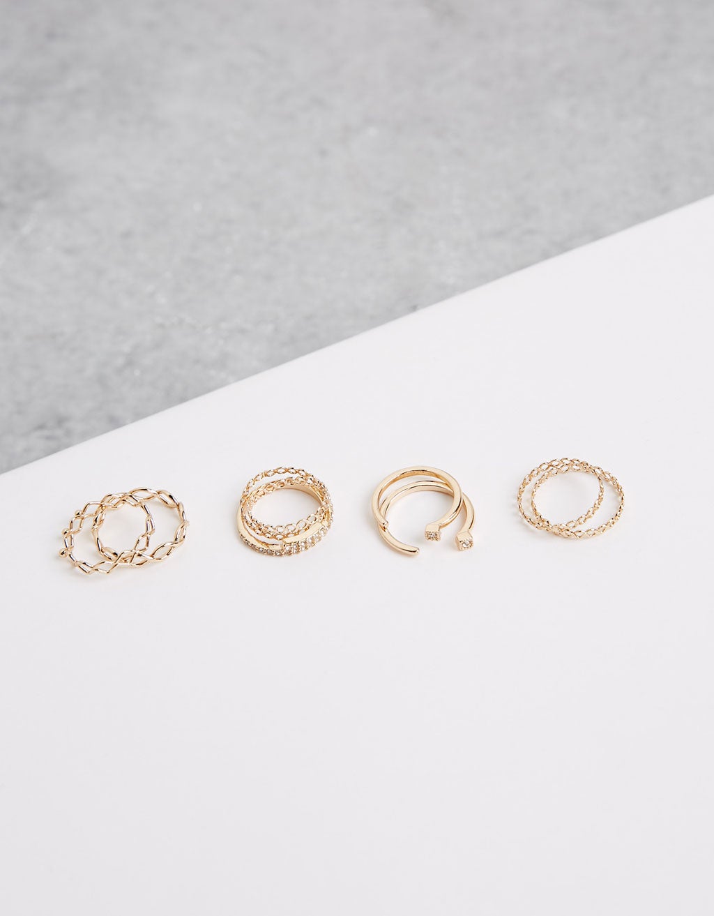 Pack de anillos de Bershka. Precio: 6'99€